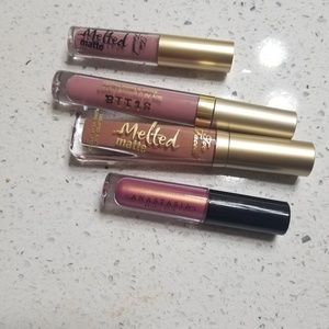 Lip gloss and liquid lip bundle